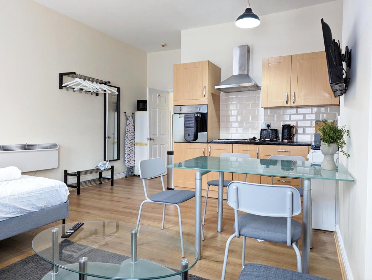 Lovely Studio In Anfield Near Centre Free Parking 리버풀 외부 사진